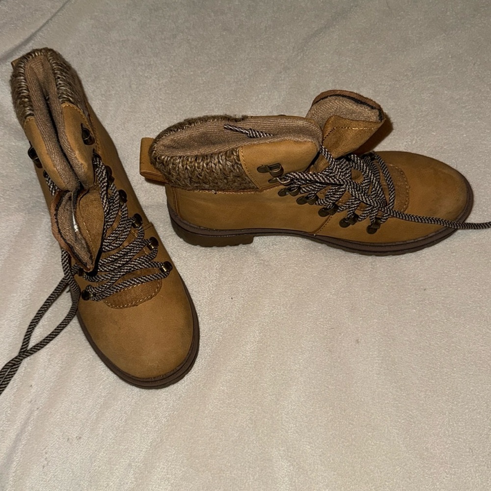 Woman’s boots